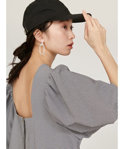 ⭐︎アビー☆新品　emmi（エミ） パフスリーブサッカーワンピース パフスリーブサッカーワンピース（マキシ丈/ロングワンピース