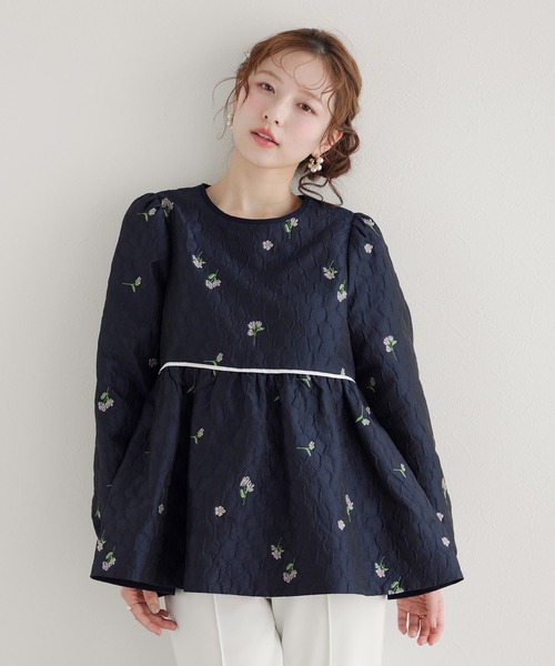 Fit more フラワージャガードペプラムトップス レディース