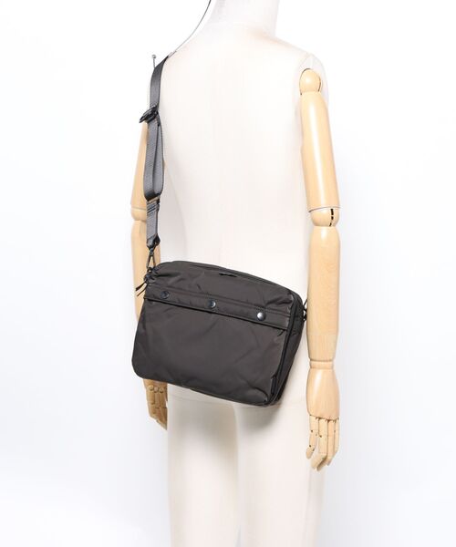 UNTRACK ショルダーバッグ アントラック ショルダーバッグ CITY DS 6L