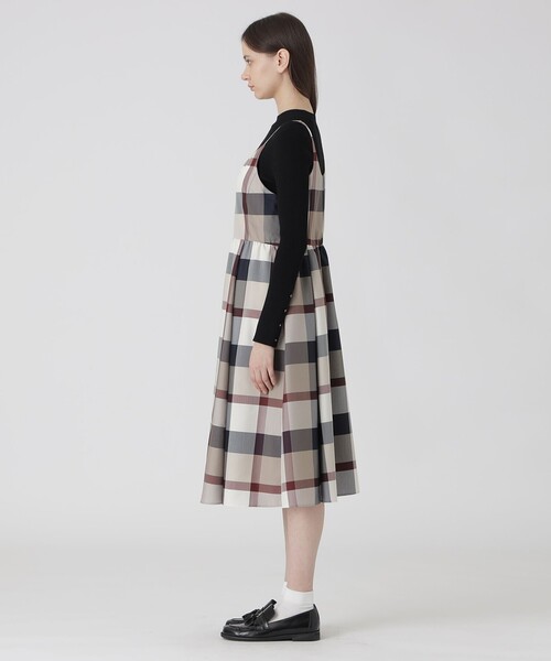 BLUE LABEL CRESTBRIDGE（ブルーレーベルクレストブリッジ