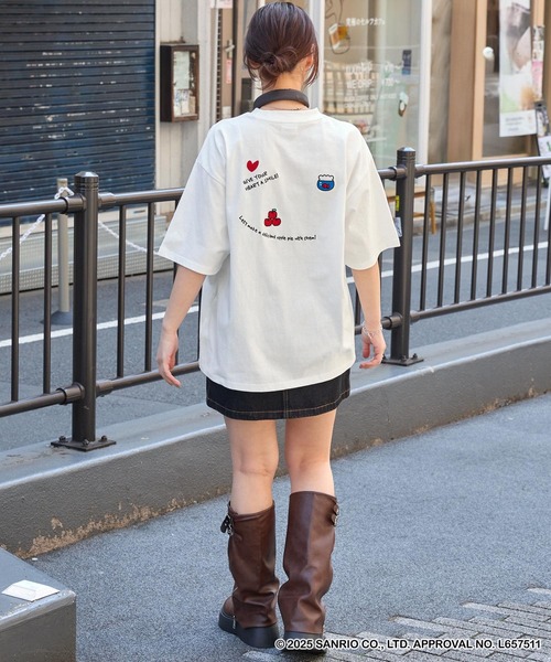 boohoo オーバーサイズ ハローキティ ハート プリント Tシャツ Amazon | ハローキティ USデザイン ハート Tシャツ | Tシャツ