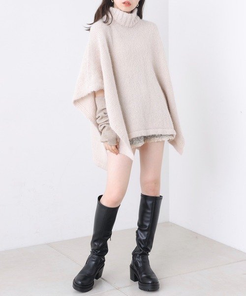 Kikonoニットポンチョ　ホワイト Kikonoニットポンチョ ホワイト Kikonoニットポンチョ ホワイト