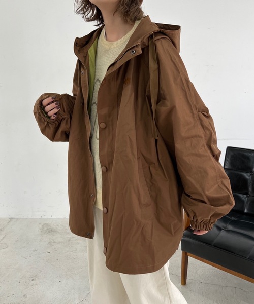 PRADA マウンテンパーカー ブラウン ビンテージ shesame」 マウンテンパーカー LARGE ブラウン レディース : ZOZOTOWN