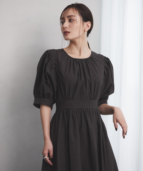 anuans（アニュアンス） 半袖ワンピース SMALL チャコールグレー