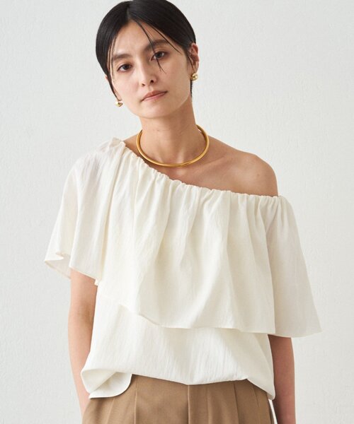 お値下げ☆新品☆ラウンジドレス☆フリル付きブラックシャツ Loungedress（ラウンジドレス） ブラウス シャツ フリルオフショル