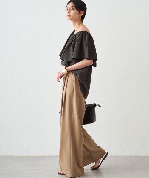 24SS Loungedress ラウンジドレス ティアードブラウス トップス Loungedress（ラウンジドレス） ブラウス シャツ フリルオフショル