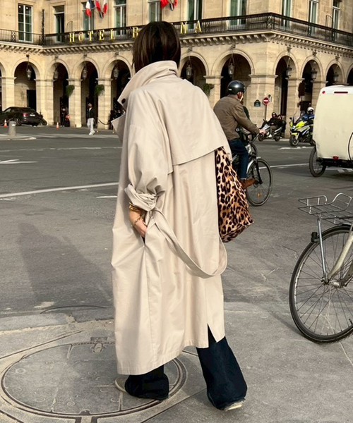 トレンチコート コート 「UMARMUNG/ウンマームン」CONVERTIBLE COLLAR OVERSIZED TRENCH COAT レディースの画像