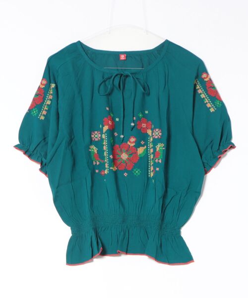 チャイハネ（CAYHANE） 「チャイハネ」花刺繍クロスステッチトップス