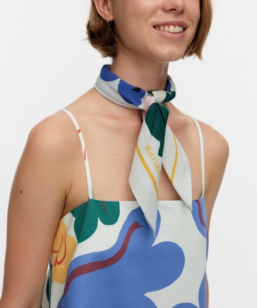 marimekko（マリメッコ） ストール マフラー Pesofati Kukasta Kukkaan