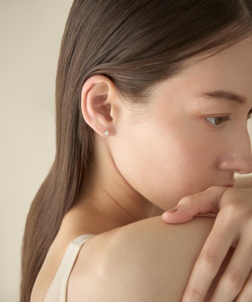 歩*様 ete ピアス　オパール ete bijoux（エテ ビジュー） ピアス 「ピース」 K10YG オパール