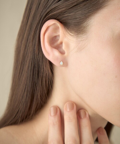 ete bijoux（エテ ビジュー） ピアス 「ピース」 K10YG オパール