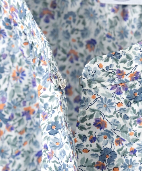 ジェイプレス　新品未使用リバティ花柄ブラウスT13サイズ J.PRESS ブラウス シャツ 「洗える」Liberty Lilibet＆Hannah