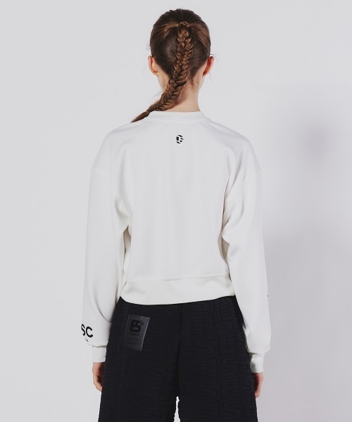 ＊エッセンシャルズ【S】ロゴ入りトレーナー プルオーバー 刺繍ロゴ シンプル英字 イニシャル刺しゅうロゴプルオーバー｜INGNI(イング) 公式通販