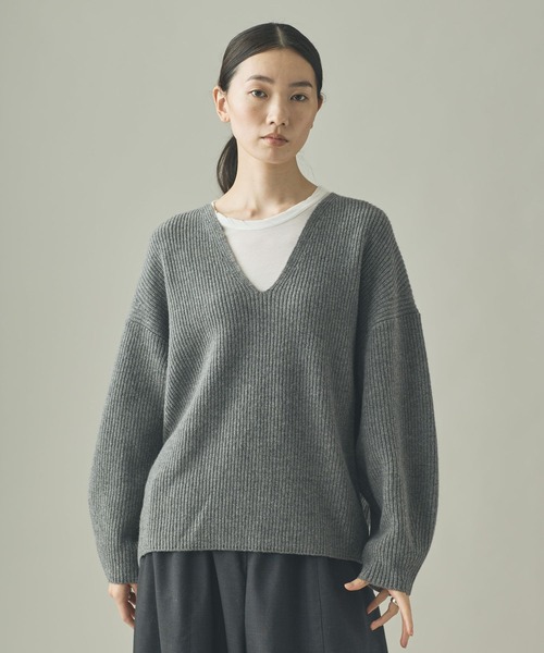 ✨美品✨カレンソロジー ウールカシミヤVネックアゼニットプルオーバー 23aw Curensology（カレンソロジー）の「Curensology(カレンソロジー