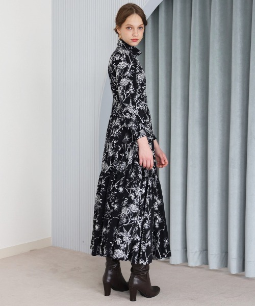 「AND COUTURE」 長袖ワンピース MEDIUM ブラック レディースの画像