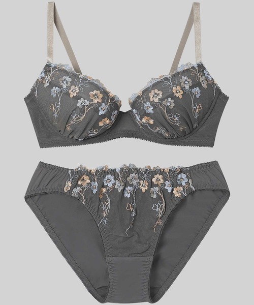 AMPHI(ワコール) ブラジャー ショーツセット 「まる胸メイク」ブラ