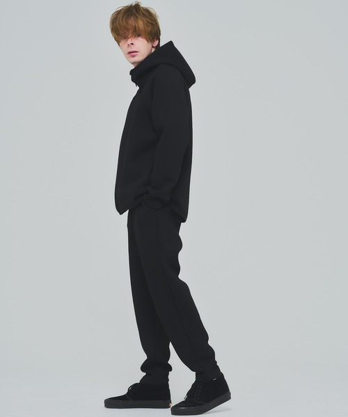 EMMA NOVEMBER（エマノーヴェンバー） パーカー Embroidery ダンボール