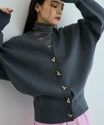 トライアングルボタンミドルカーディガン ADAM ET ROPE' FEMME ADAM ET ROPE' カーディガン トライアングルボタンミドル