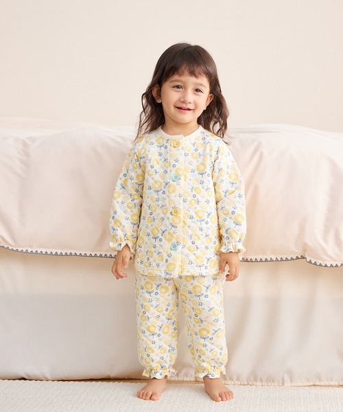 未使用　コンビミニ  キルトパジャマ　110 女の子 楽天市場】【30%OFF】《コンビミニ》のびのび腹巻付きあったかキルト