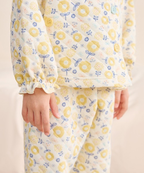 未使用　コンビミニ  キルトパジャマ　110 女の子 楽天市場】【30%OFF】《コンビミニ》のびのび腹巻付きあったかキルト