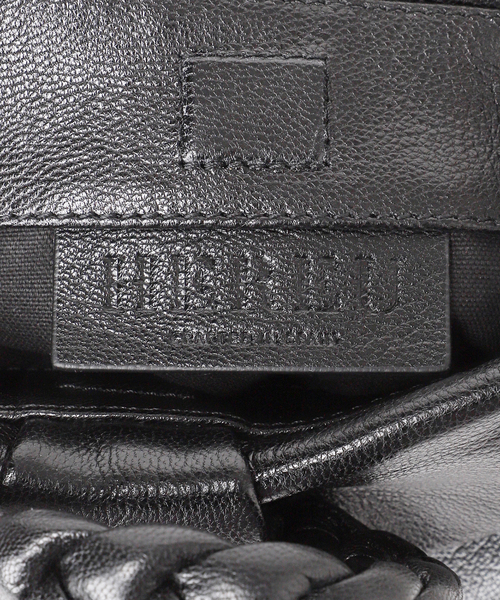 HEREU へリューBOMBONシェアリングバッグ黒 セール】HEREU Bombon Sharing ムートンバッグ（ショルダーバッグ