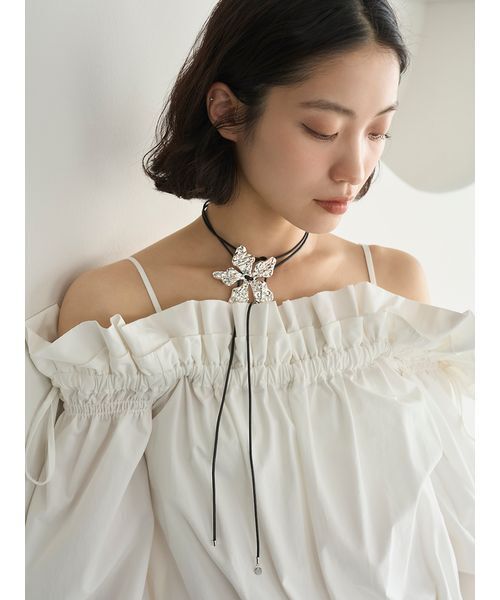 LILY BROWN（リリーブラウン） オールインワン デコルテフリルミニ
