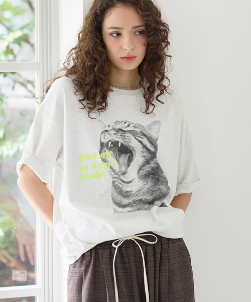 あむ【Outtheblue】ドット柄 キャットプリント 半袖Tシャツ PBLIM tシャツ 半袖 「UNISEX」シャウトキャットT 猫 / フロント