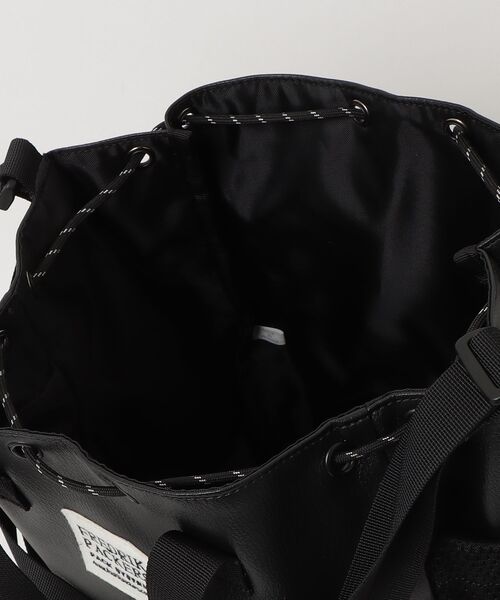 「FREDRIK PACKERS」 ワンポイントショルダーバッグ - ブラック レディース_画像4