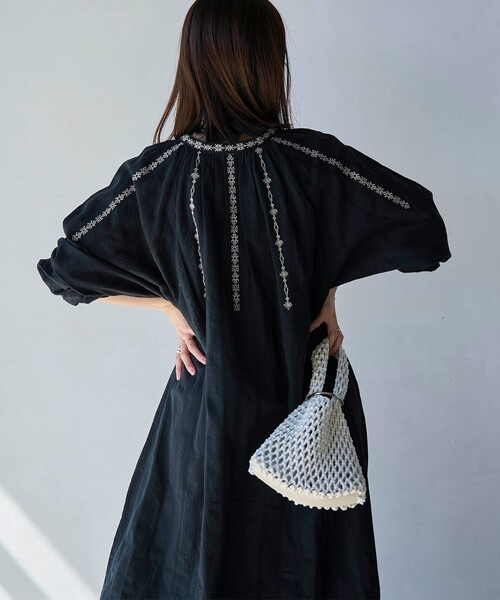 coen（コーエン） ワンピース MARKET（マーケット）配色刺繍カフタン