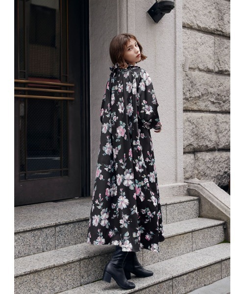 ワンピース フラワープリントリボンワンピース レディース : 85834435  