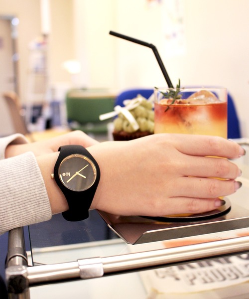 ICEwatch 美品 ICE WATCH 腕時計 「Ice-Watch アイスウォッチ」ICE glam アイス