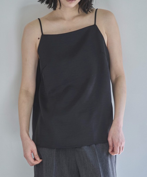 Rady - Rady キャミソール ブラック サテン生地 サテンカットオフトップス【BLACK】 – ELLIE