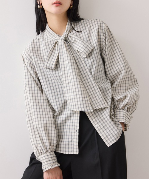 ヴィヴィアン　リボンシャツ　タイシャツ ヴィヴィアンウエストウッドレッドレーベル Vivienne Westwood RED