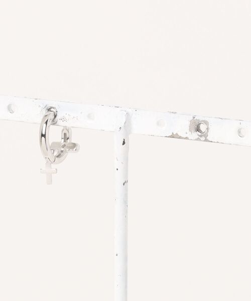 VIBGYOR ピアス 「IZU」 「左耳用」 クロスチャームフープピアス