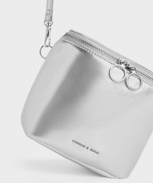 CHARLES & KEITH◇Cyrus スローチーチェーンハンドルバッグ CHARLES ＆ KEITH ショルダーバッグ バッグ Cyrus サイラス