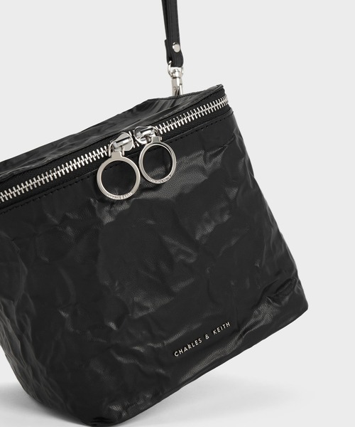 CHARLES ＆ KEITH ショルダーバッグ バッグ Cyrus サイラス