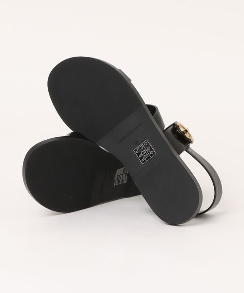 CHARLES ＆ KEITH（チャールズ&キース） サンダル Yaraヤラターン