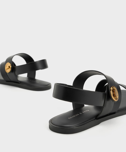 CHARLES ＆ KEITH（チャールズ&キース） サンダル Yaraヤラターン