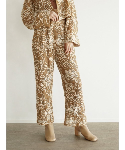 FIKA.（フィーカ） ワイドパンツ パンツ Flower embroidery wide pants