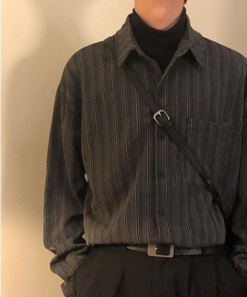 ★美品★バーバリー＊袖口ストライプ柄＊長袖シャツ＊黒＊15号/3L ☆美品☆バーバリー＊袖口ストライプ柄＊長袖シャツ＊黒＊15