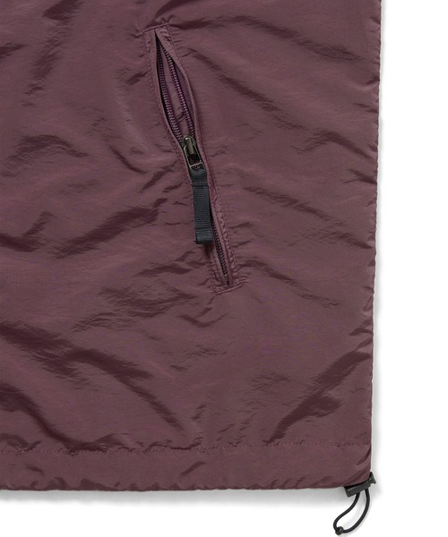 thisisneverthat（ディスイズネバーザット） マウンテンパーカー