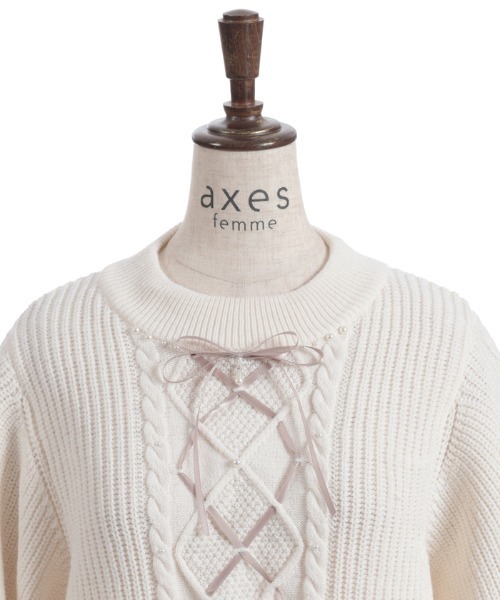 ホワイト ベージュ 編み込みニットセーター axes femme（アクシーズ ファム） ニット セーター リボン×ケーブル