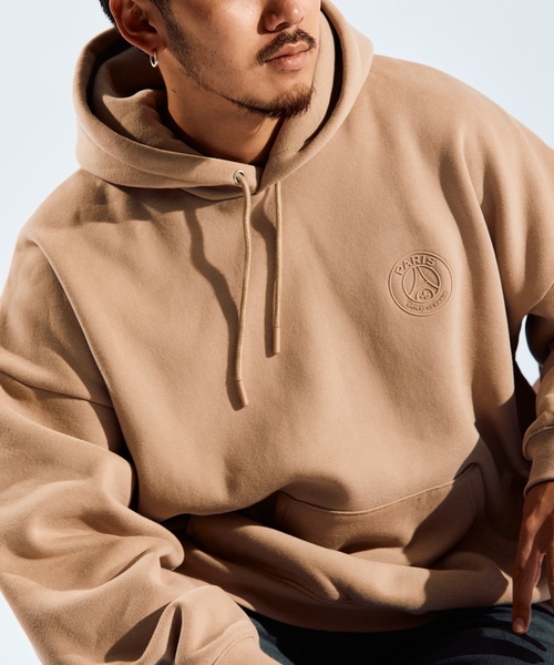 PARIS SAINT-GERMAIN」 プルオーバーパーカー X-LARGE ベージュ メンズ