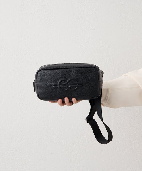 イアパピヨネ　【未使用】レザー ボディバッグ ear PAPILLONNER（イア パピヨネ） ショルダーバッグ バッグ 「本革