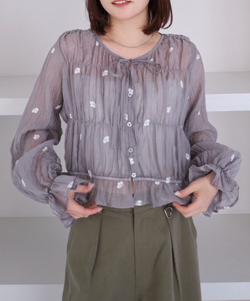 archives（アルシーヴ） ブラウス シャツ 花柄刺繍ギャザーブラウス 