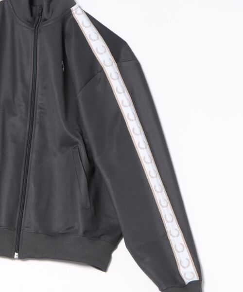 「FRED PERRY」 ジャケット 10 オフホワイト レディースの画像