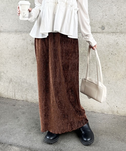 ご購入者様決定꒰BRERA DONNA꒱日本製 花柄 ベロア ロング スリットスカート 黒 ご購入者様決定꒰BRERA DONNA꒱日本製 花柄 ベロア ロング スリット