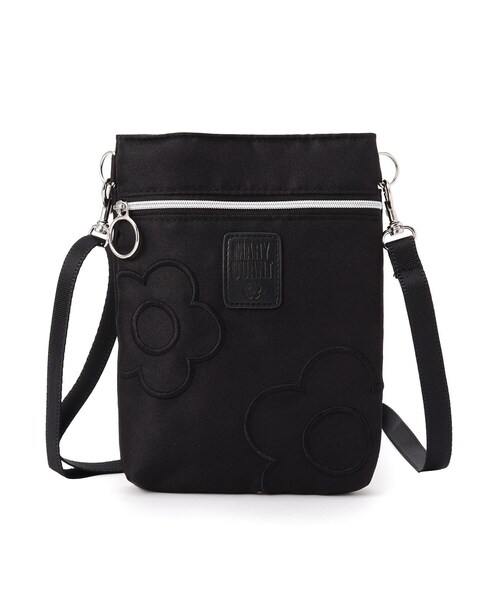 MARY QUANT 黒 ショルダーバッグ 花柄カットアウト チェーンストラップ MARY QUANT 黒 ショルダーバッグ 花柄カットアウト チェーン
