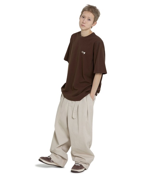 OY チノパン 「OY/オーワイ」 BELTED SIDE TWO TUCK WIDE PANTS