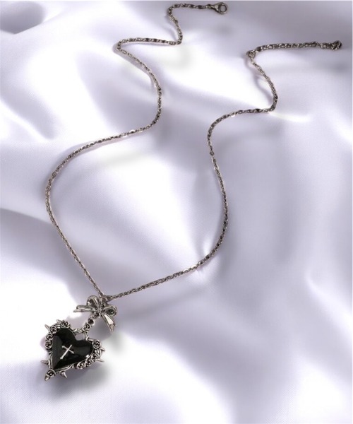 1004ST ネックレス ゴシック シルバー 十字架 ハート ネックレス
